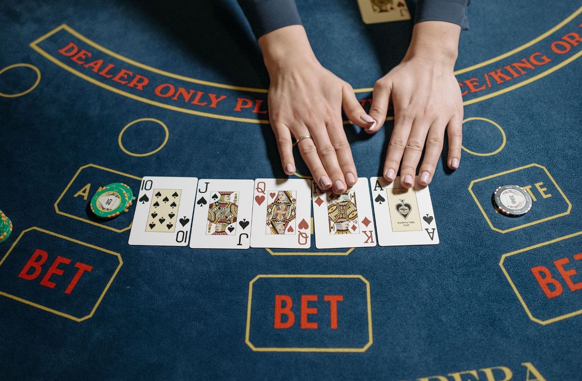 Lucky Win Live Casino